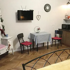 https://center-city-apartments-lviv.hotelslviv.net
